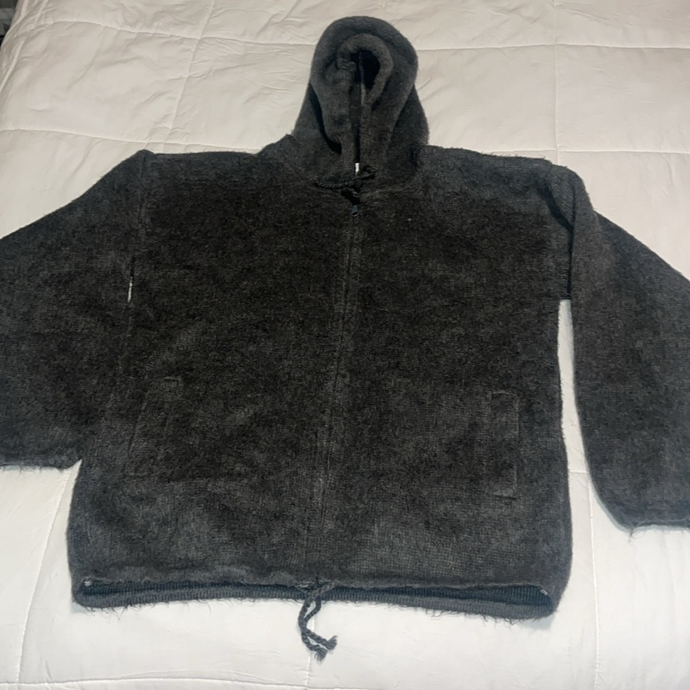 YARI wool hoodie front zipper, hood long sleeve gray wool hoodie size Small EUC